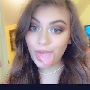 Meet your Posher, Ashlyn